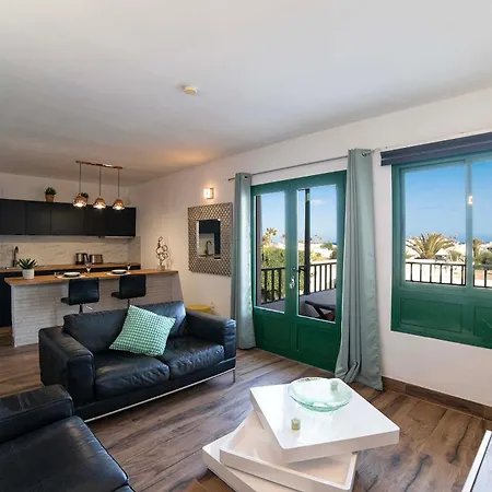 Club Valena 48 Sea Views, Wifi, Close To & Amenities At Matagorda * Puerto del Carmen (Lanzarote)