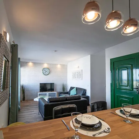 Club Valena 48 Sea Views, Wifi, Close To & Amenities At Matagorda Apartment