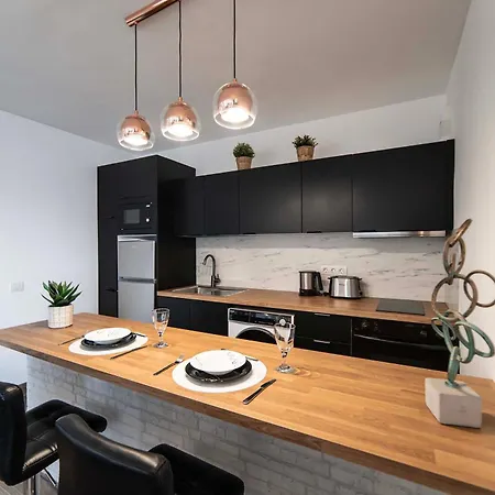 Club Valena 48 Sea Views, Wifi, Close To & Amenities At Matagorda Puerto del Carmen (Lanzarote)